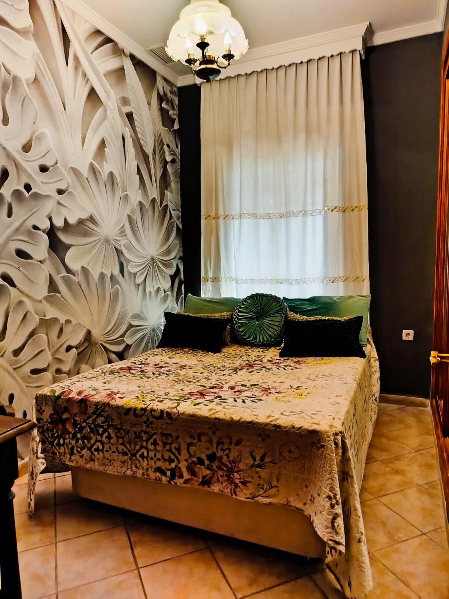Гостевой дом The Magic House Эль-Пуэрто-де-Санта-Мария Экстерьер фото